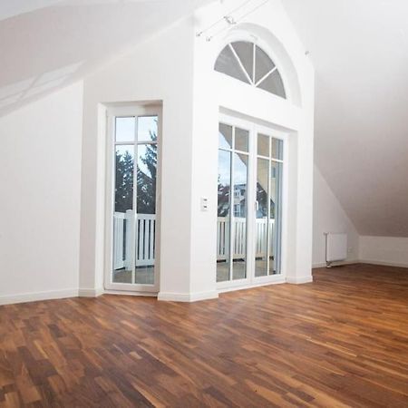 Phantastisches Haus Mit Pool Direkt In Muenchen Экстерьер фото