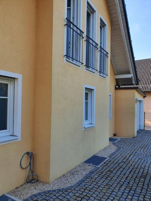 Phantastisches Haus Mit Pool Direkt In Muenchen Экстерьер фото